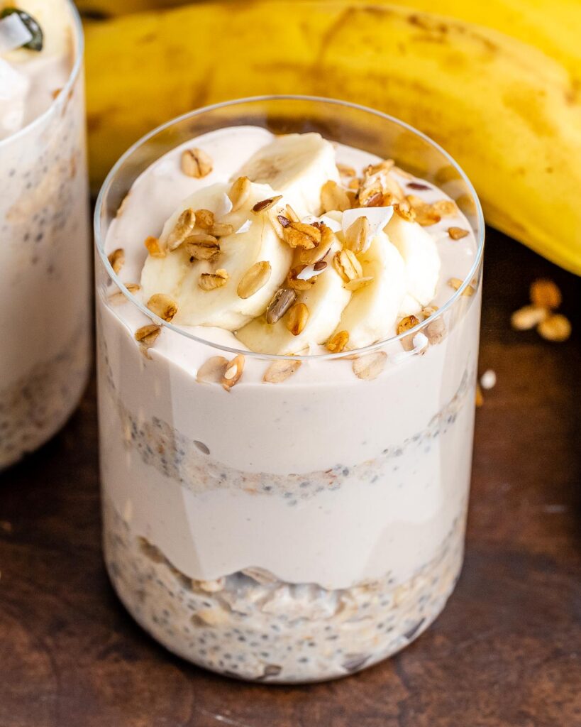 Overnight Oatmeal High-Protein Banana Pudding Parfaits